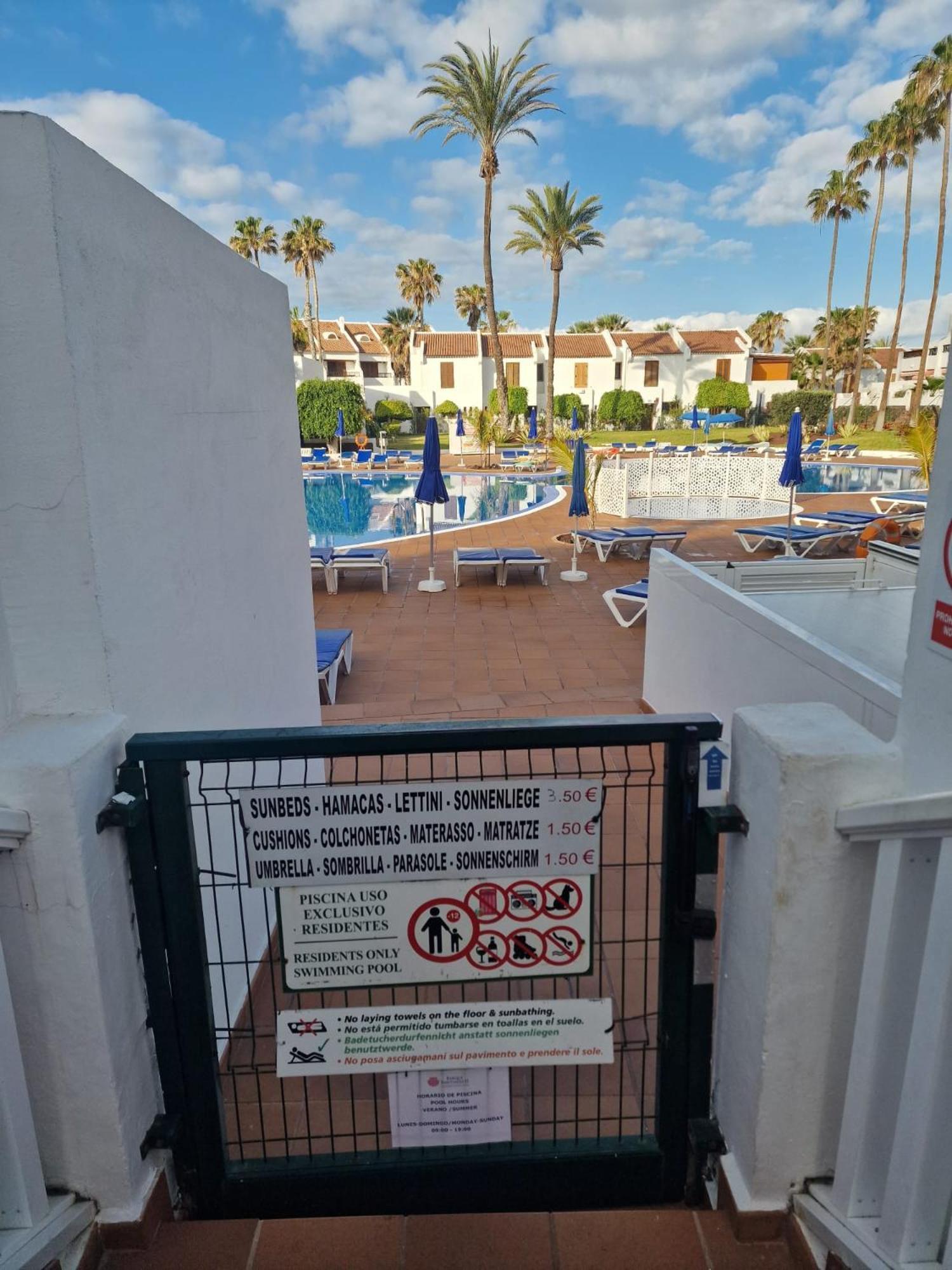 Parque Santiago II 379 Tenerife Rental & Sales 美洲海滩 外观 照片